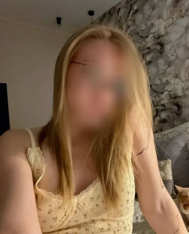 Gizem, 22