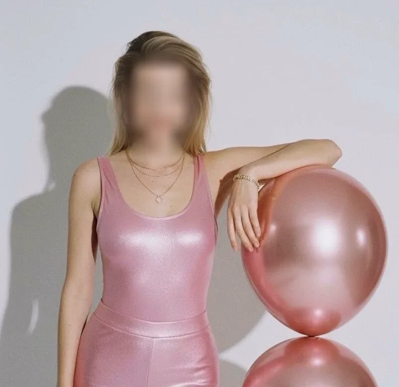 Lotta, 33